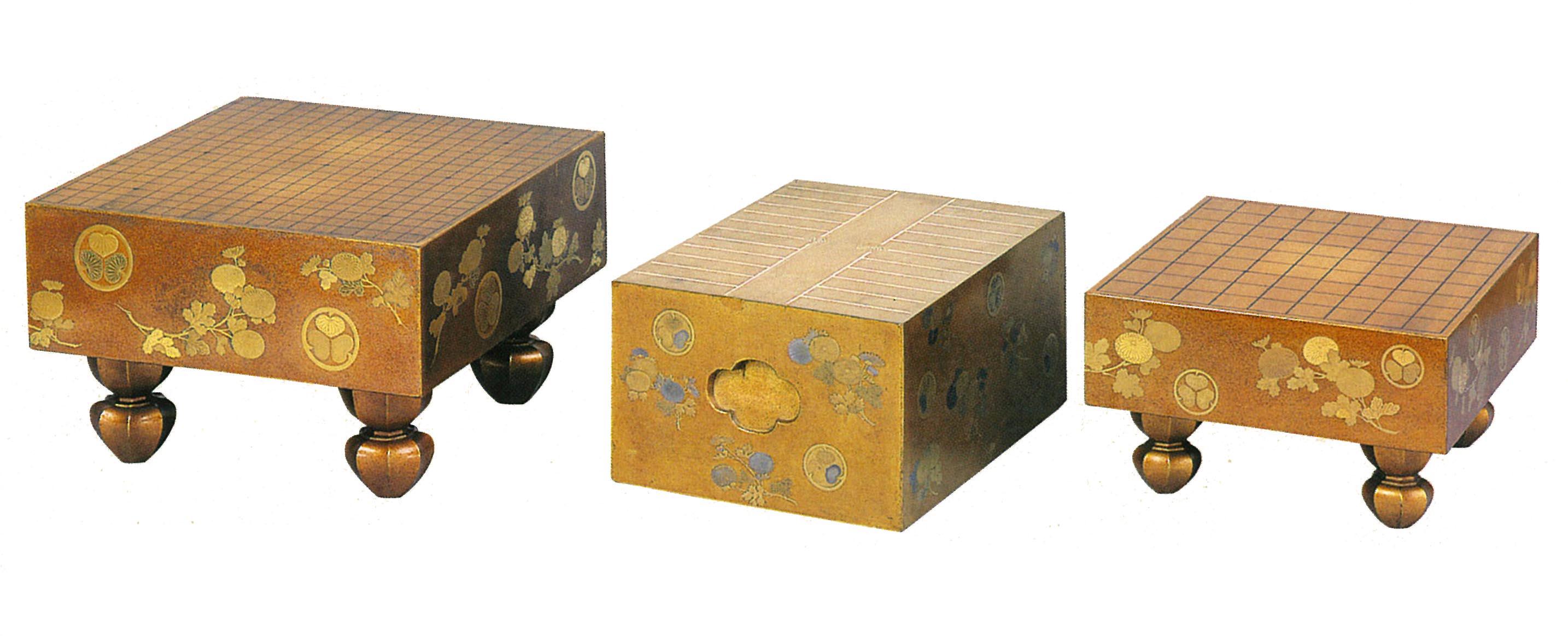 菊折枝蒔絵碁盤･双六版･将棋盤